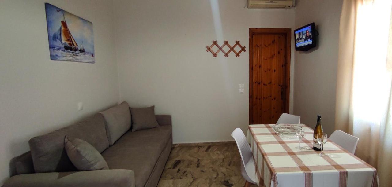 Artaki Beach Comfy Apartment Koróni Exteriör bild